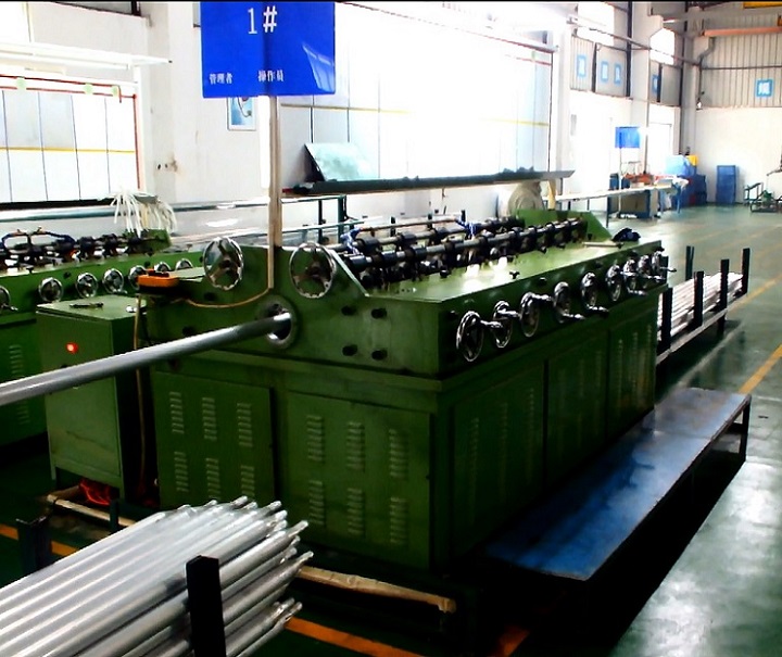 鋁管矯直機(jī)螺栓的選擇與維護(hù)